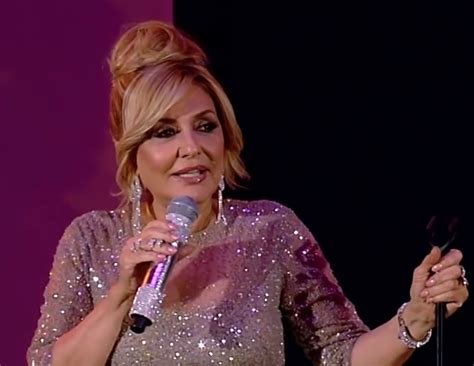 Le Concert Echoes of Persia de Googoosh: Un Retour Triomphal Après Des Années d'Absence!