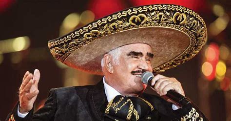 La Fiesta de Verano de Vicente Fernández: Un Concert Inoubliable et un Retour Triomphal!